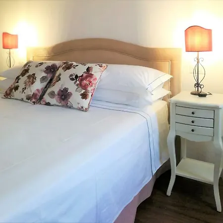 Alloggio in famiglia Maison Marea Canal View Private With Ensuite Bathroom *