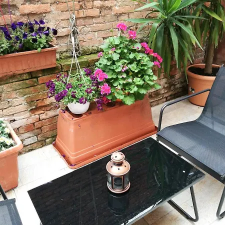 Maison Marea Canal View Private With Ensuite Bathroom Alloggio in famiglia *