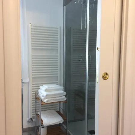 Maison Marea Canal View Private With Ensuite Bathroom